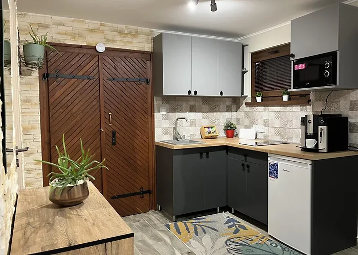 Nyaraló Jódi-hegy *